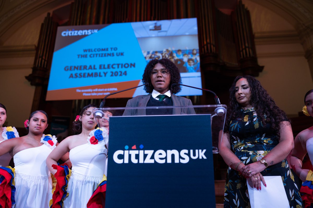 CitizensUK's tweet image. Last night we held our national Citizens UK General Election Assembly, where community leaders shared testimony and asked politicians from different Parties for change on #LivingWage, #Citizenship, #Housing &amp;amp; more.

Here are some of their stories 👇🏾

📸 @SylviePopePhoto