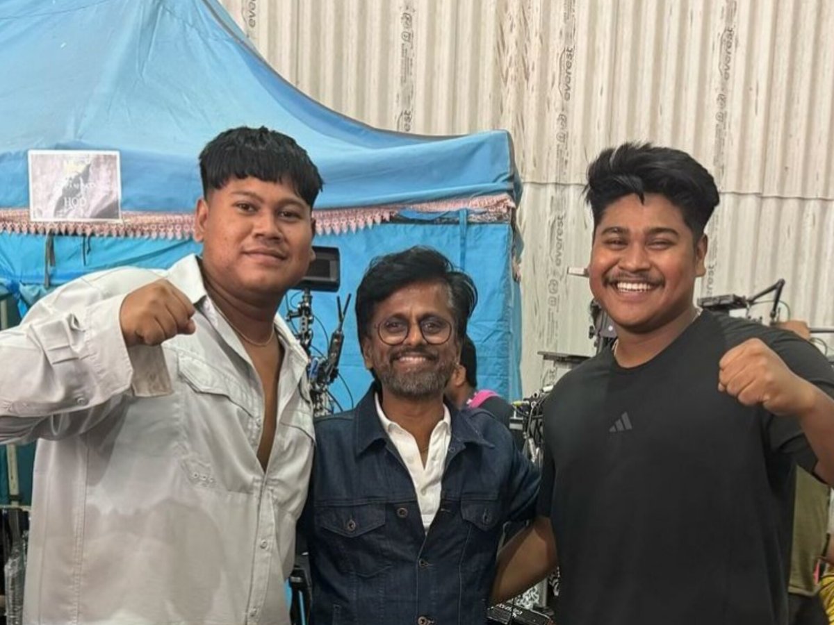 being_ayan2712's tweet photo. #armurugadoss with #kevinkumar and #stevenkumar on sets of #Sikandar 🔥 https://t.co/aodqjG7TTe