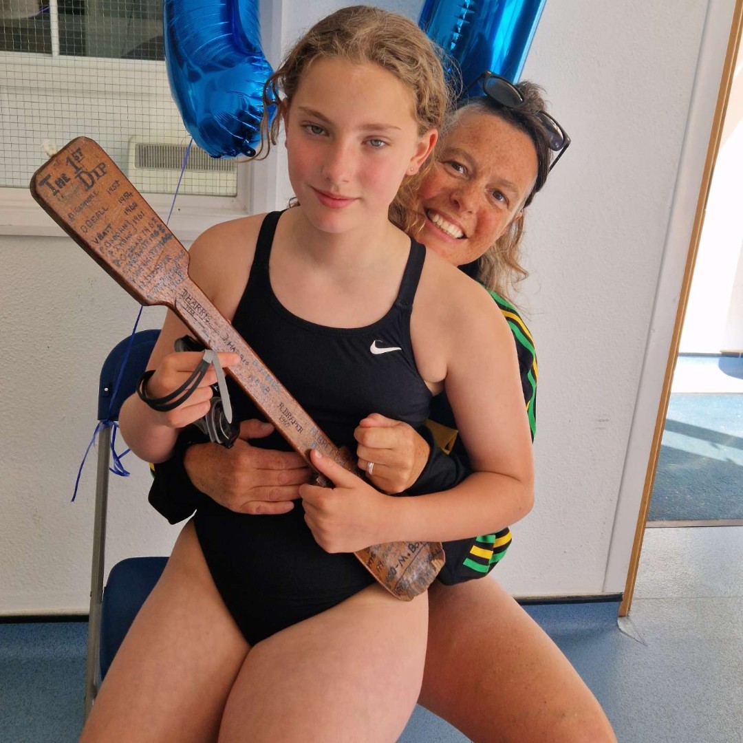 ware_lido's tweet photo. In our 90th year we are restarting the First Dipper tradition, and the first person in the pool on 30th June will have their name added to our new spoon. This year the first in was one of our lovely regulars, Kim Irons!
#firstdippers #warelido #hertford #waremuseum https://t.co/6rx4tCxfCd