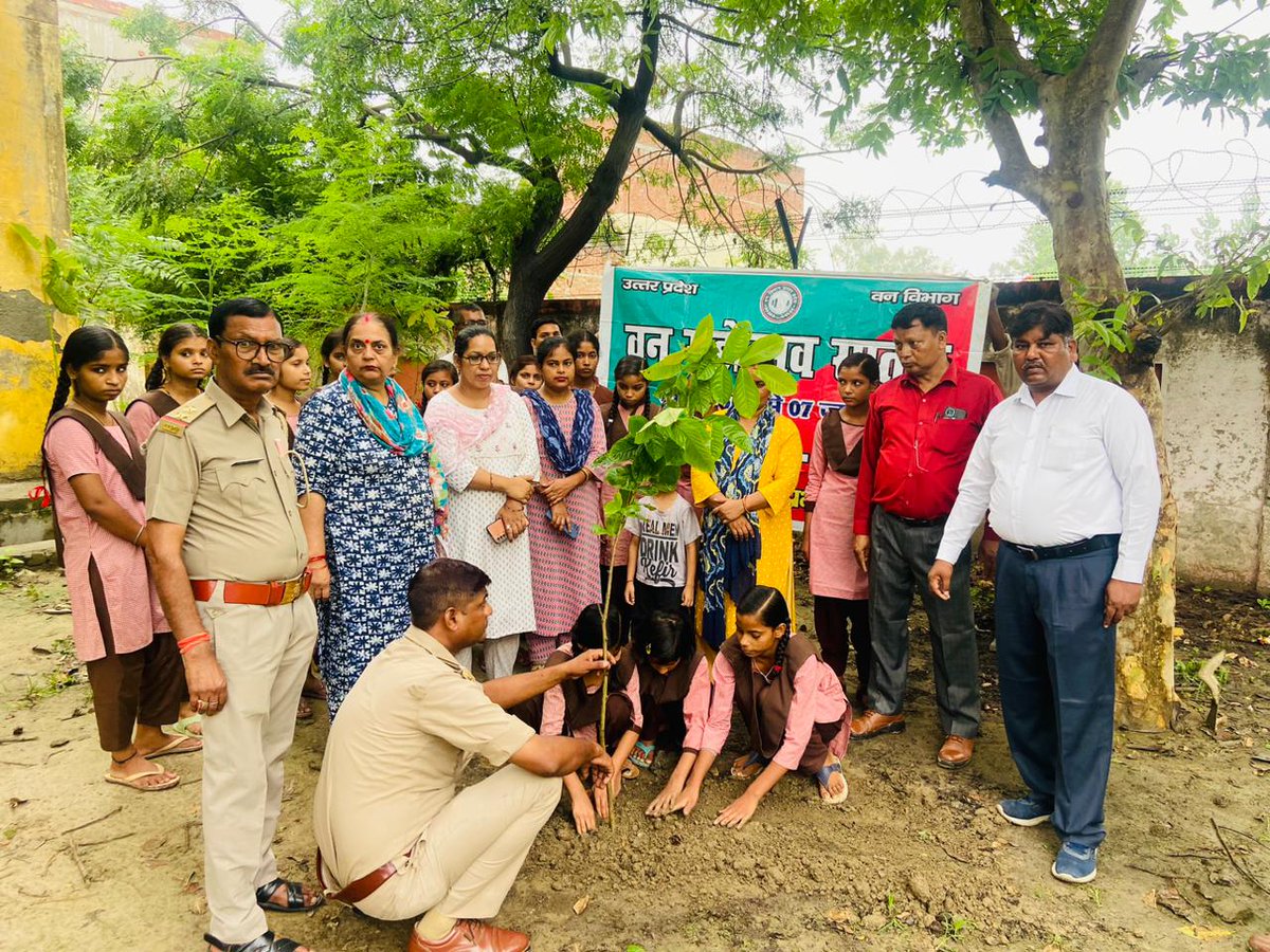 dfobareilly's tweet photo. वन महोत्सव कार्यक्रम।2/07/2024 https://t.co/E65kiWczWf