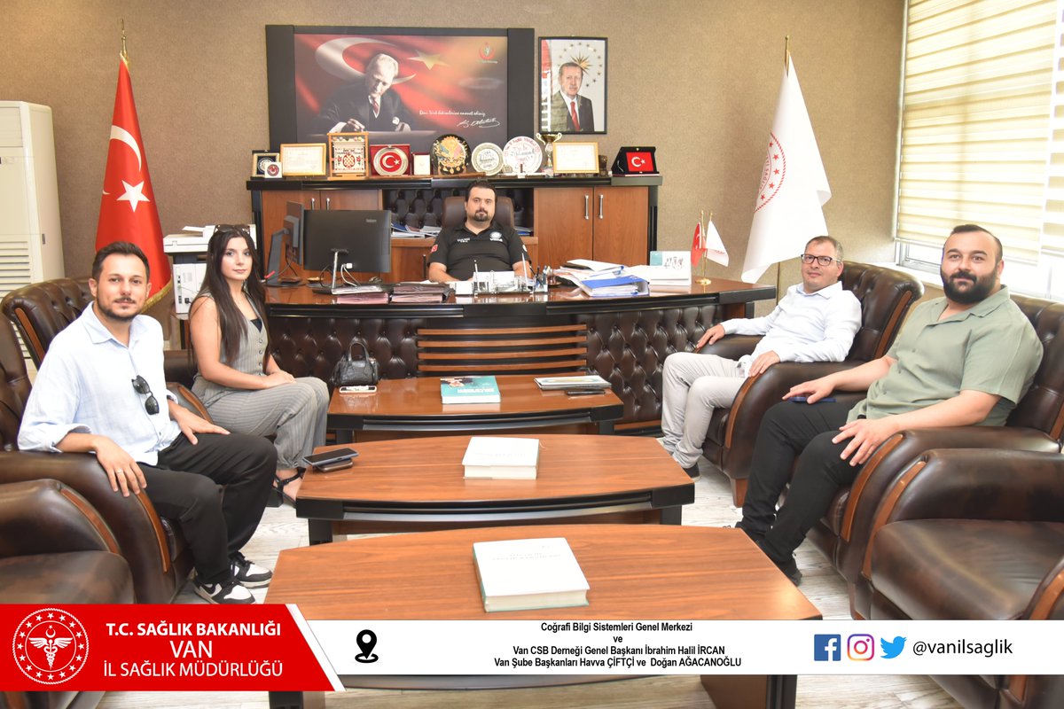 Coğrafi Bilgi Sistemleri Genel Merkezi ve Van CSB Derneği Genel Başkanı İbrahim Halil İRCAN ve Van Şube Başkanları Havva ÇİFTÇİ ve AĞACANOĞLU, İl Sağlık Müdürümüz Op. Dr. Muhammed TOSUN'u makamında ziyaret etti.