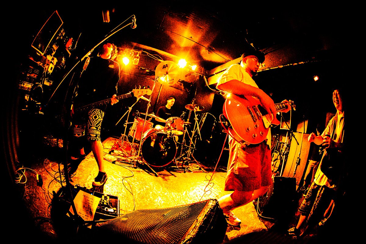 LETMEFALL7's tweet photo. 6/30(日)新神楽
おーしまpre.「IMPACTER」

ありがとうございました！
久しぶりの大阪でしたが、自分らの音楽でみんな楽しそうにしてくれて嬉しかった！
おーしまちゃんにも感謝です！
Let Me Fallをこれからもよろしく！

Photo by:@Ryuku_photo https://t.co/Ie0YMGK4Qr