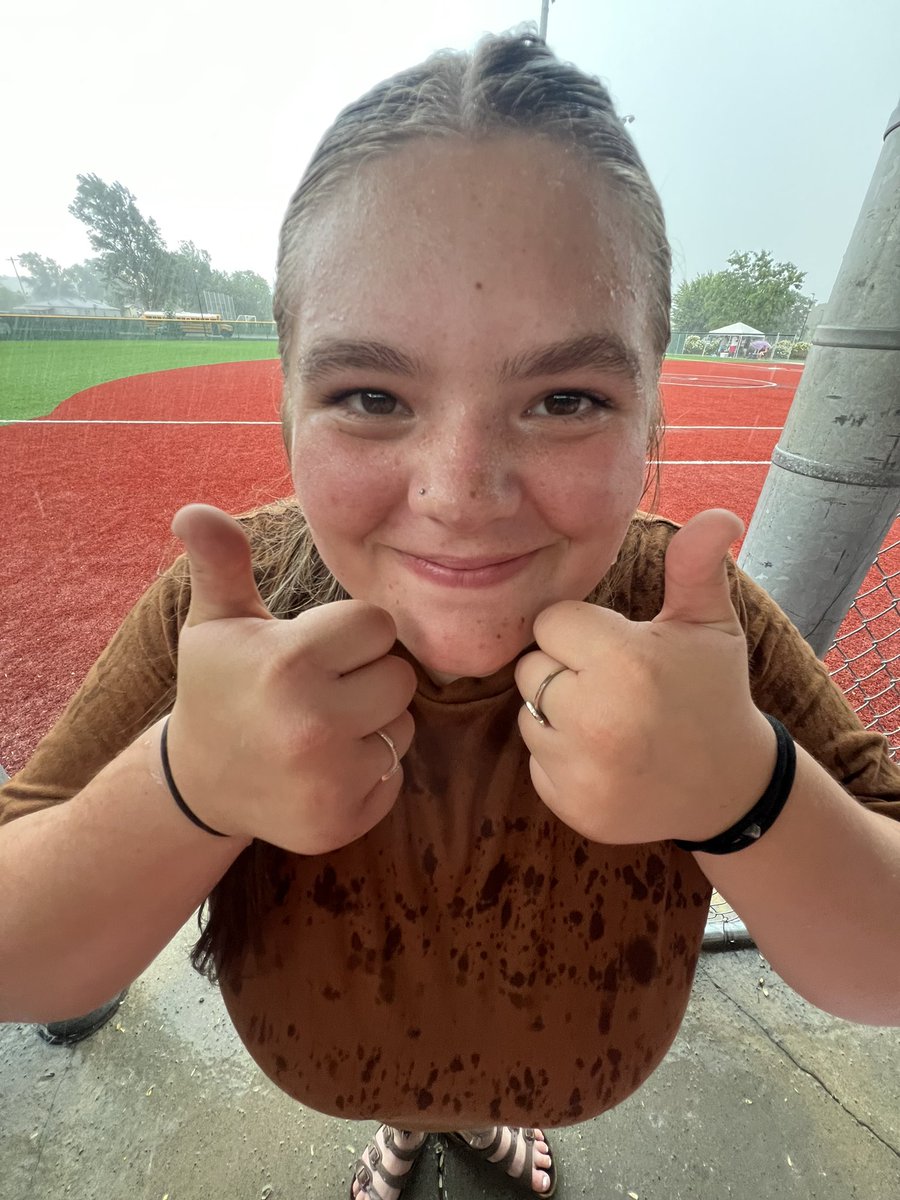 Smile everyone! It’s game day! 🧡🖤
VS SBL
JV: 4 
V: 5:30/7:30 
📍The Wick 
Cannot wait to see all of our amazing fans!🧡🖤
