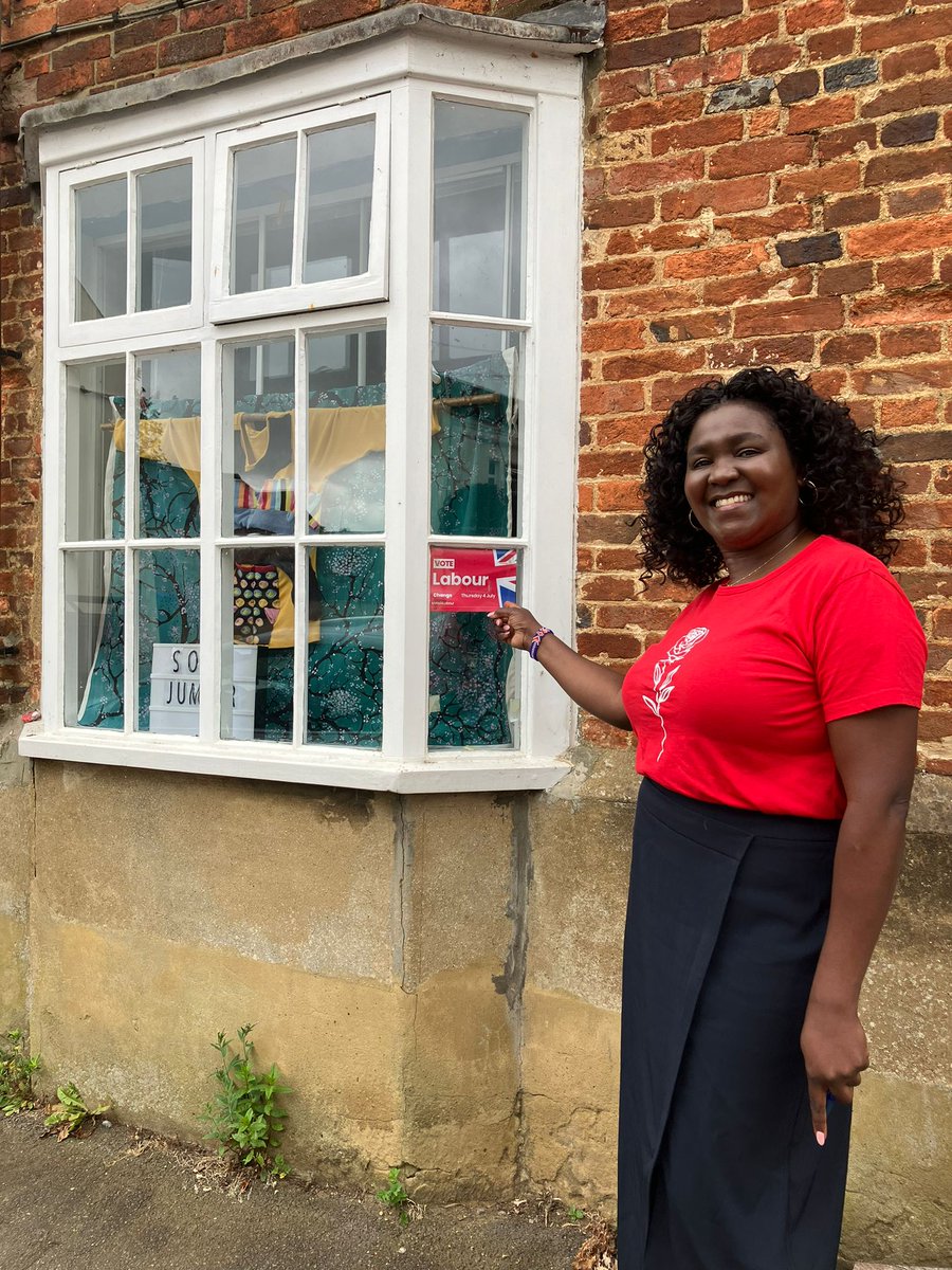 DaventryCLP's tweet image. Out and about again. The hard work doesn't stop for Marianne, but we do love a little pitstop when we spot a poster like this one in Welford! 🌹