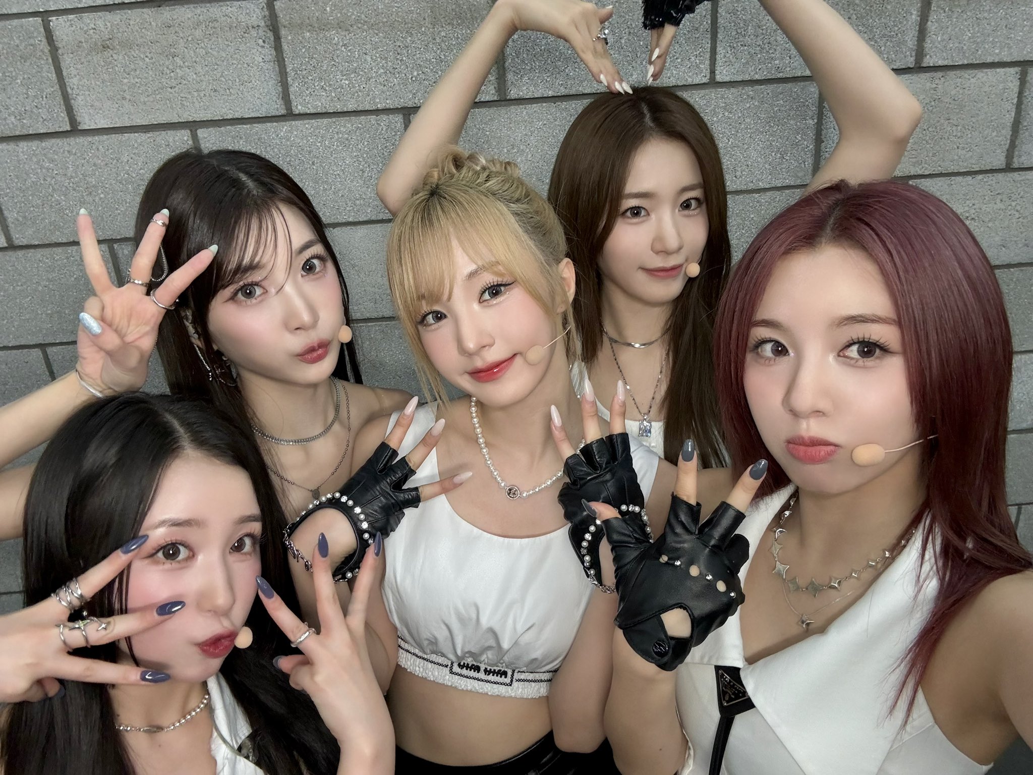 GRexq94aYAE7FK2?format=jpg&name=large