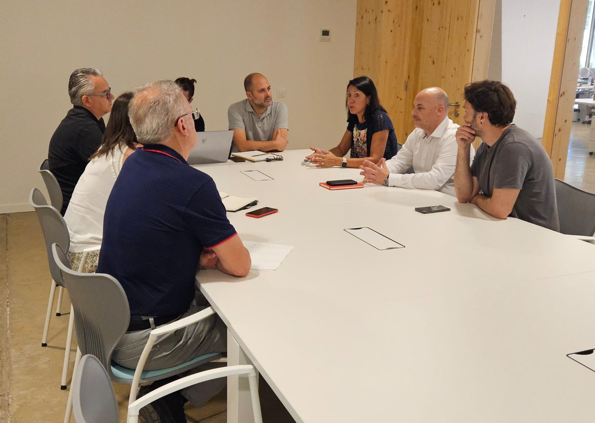 <a href="/ImiPalma/">Departament d'innovació</a> <a href="/SmartOfficePM/">SmartOfficePalma</a> nos reunimos con <a href="/SusanaInetum/">Susana Prado</a> <a href="/inetum_es/">Inetum (en español)</a> donde conocemos las soluciones transformadoras tecnológicas y de Innovación aplicadas en ayuntamientos, casos de uso y casos de éxito.