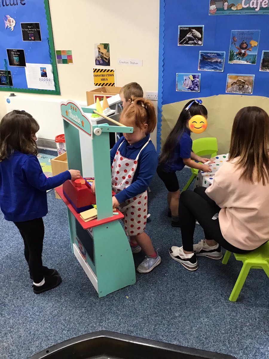 Nursery_GPS's tweet image. The children enjoyed some time in Reception this morning. 
#Receptionready @grimoldby_rec #Unity