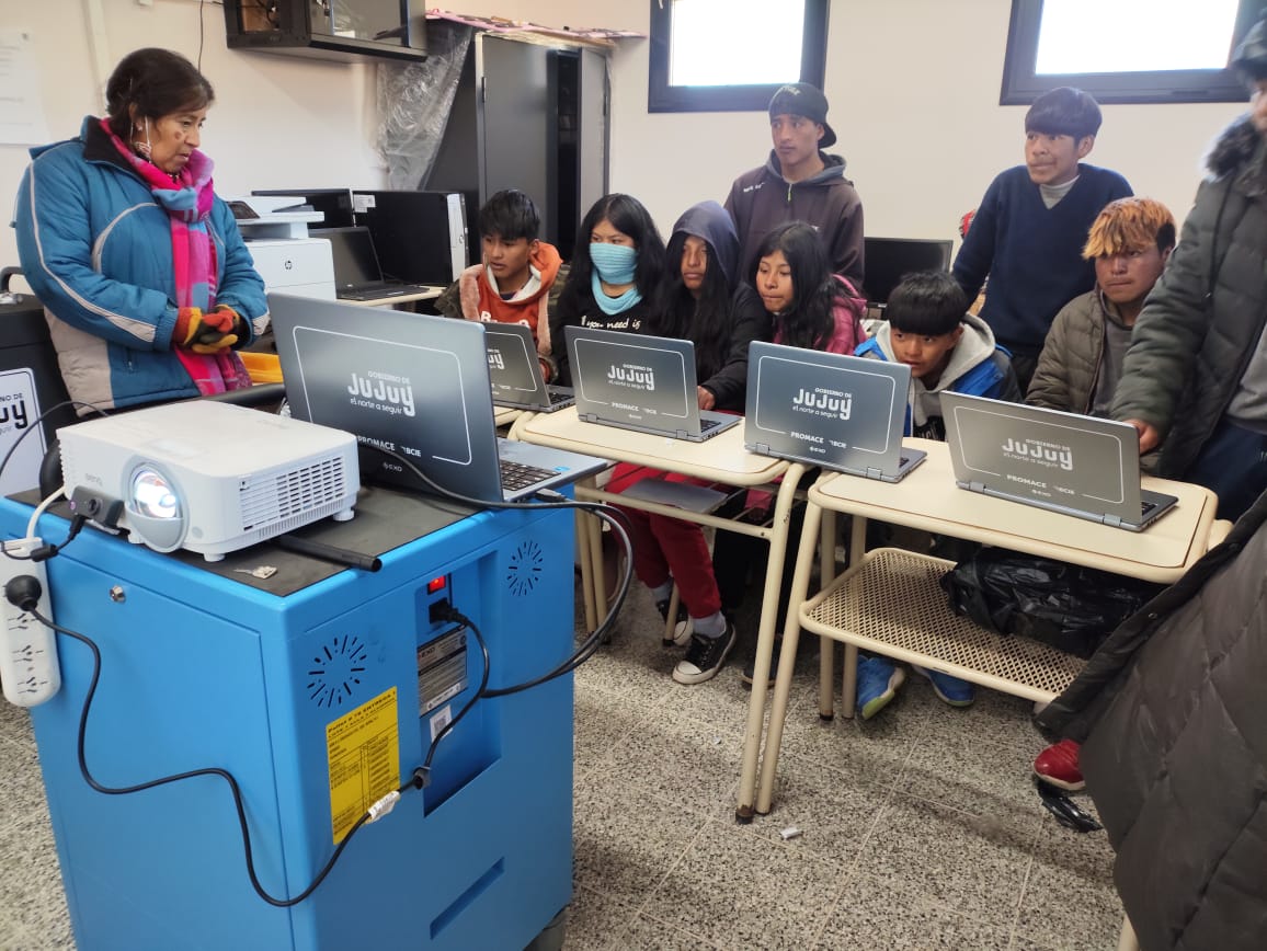 EducacionJujuy's tweet photo. #EntregaADM

𝗔𝗩𝗔𝗡𝗖𝗘 𝗘𝗗𝗨𝗖𝗔𝗧𝗜𝗩𝗢: 𝗜𝗡𝗦𝗧𝗜𝗧𝗨𝗖𝗜𝗢𝗡𝗘𝗦 𝗗𝗘 𝗘𝗗𝗨𝗖𝗔𝗖𝗜Ó𝗡 𝗦𝗘𝗖𝗨𝗡𝗗𝗔𝗥𝗜𝗔 𝗘𝗤𝗨𝗜𝗣𝗔𝗗𝗔𝗦 𝗖𝗢𝗡 𝗧𝗘𝗖𝗡𝗢𝗟𝗢𝗚Í𝗔

Más información 👇
https://t.co/G74sOtkQMB https://t.co/ctFKRp0sS7