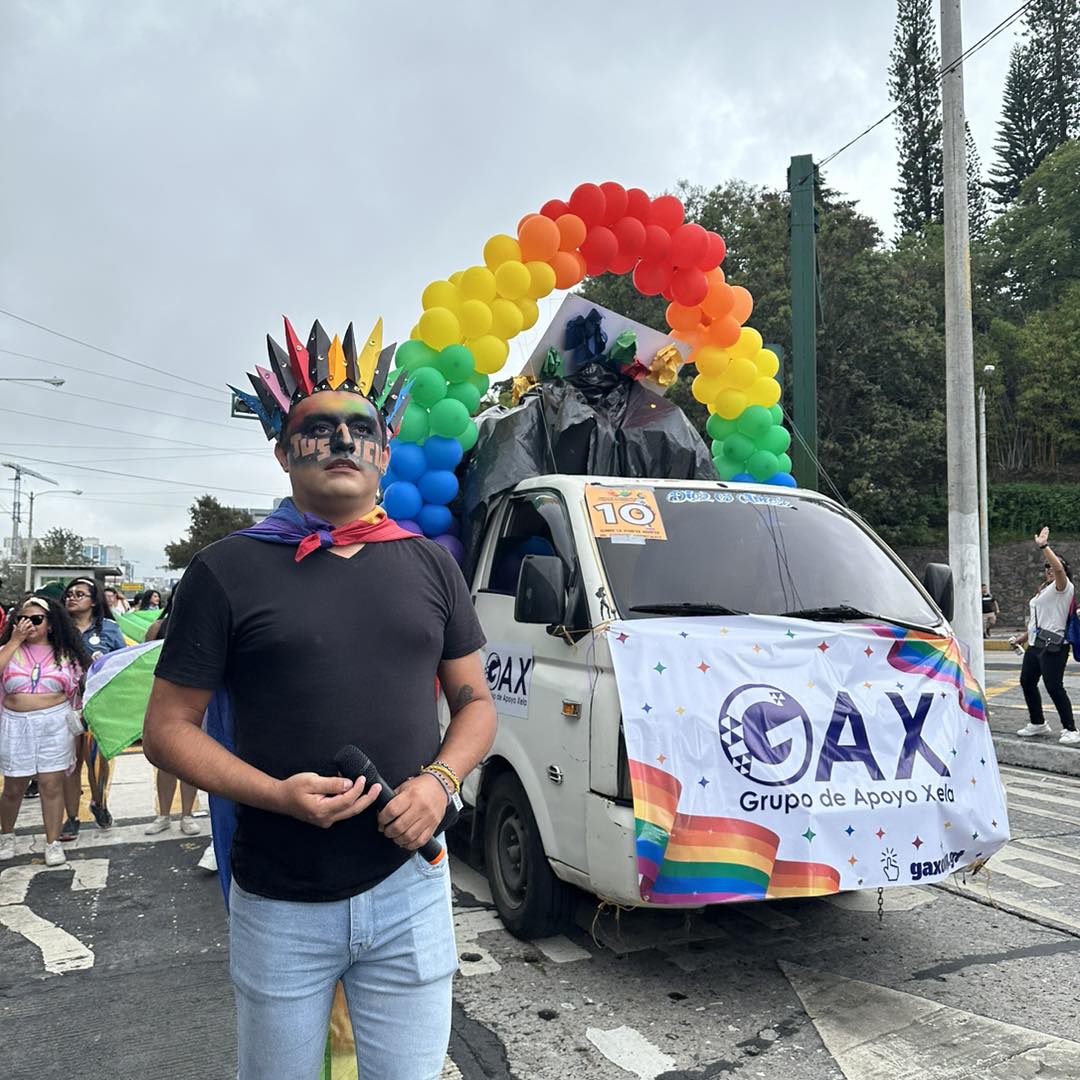 GrupoGAXela's tweet image. En el marco del Programa Avanzado Hacia los Derechos #LGBTIQ+ en Centroamérica, #GAXONG presenta por segundo año consecutivo su #DATART en el PRIDE 2024 🌈 en la ciudad de Guatemala, dando a conocer los datos sobre el INACIF a comunidad LGBTIQ+ en el país,