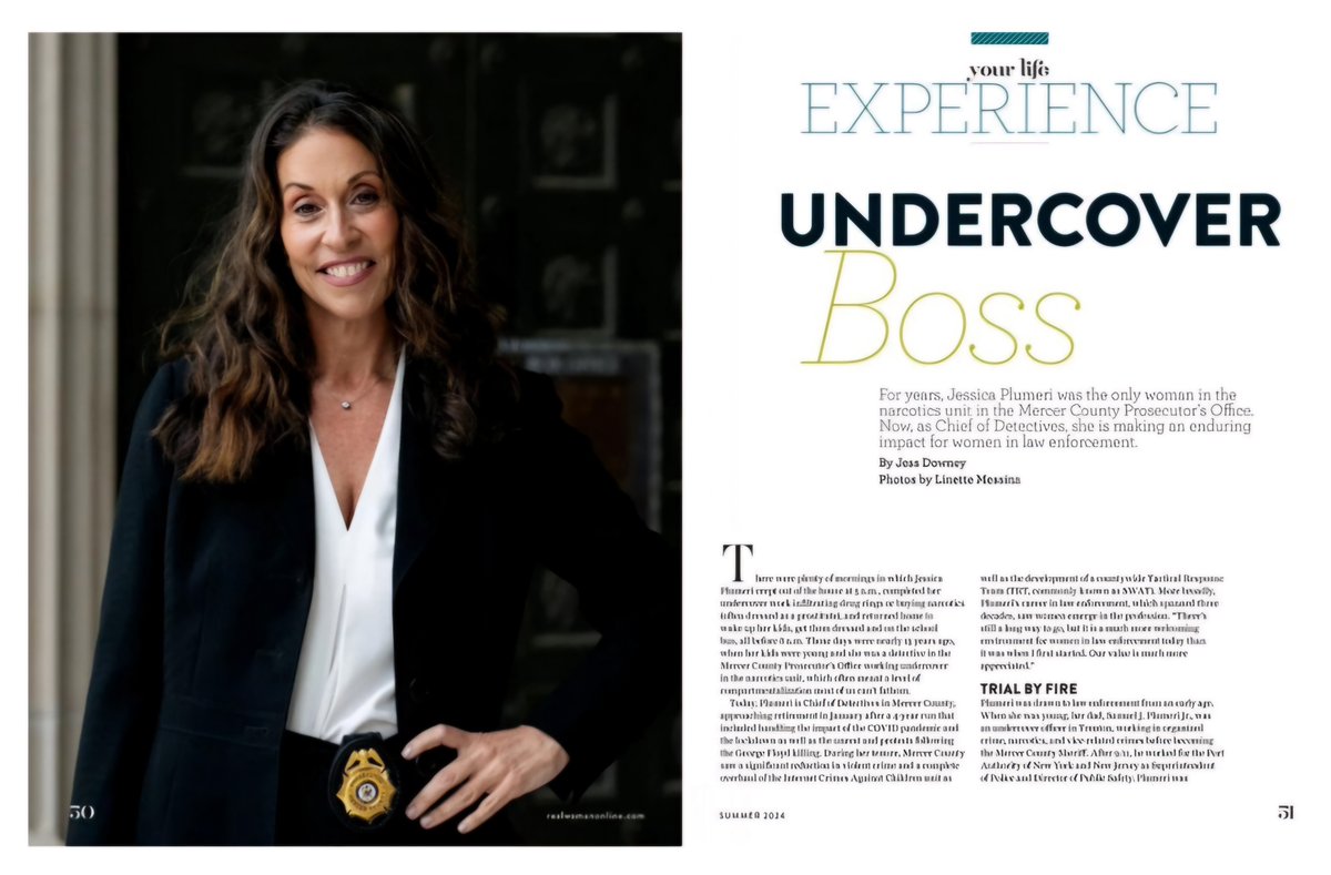 MercerCoPros's tweet image. Must-read article in the Summer 2024 Edition of Real Woman magazine featuring Mercer County Chief of Detectives Jessica Plumeri!
 
Check out the full story here!
bit.ly/3XLj0qw
@realwomanonline