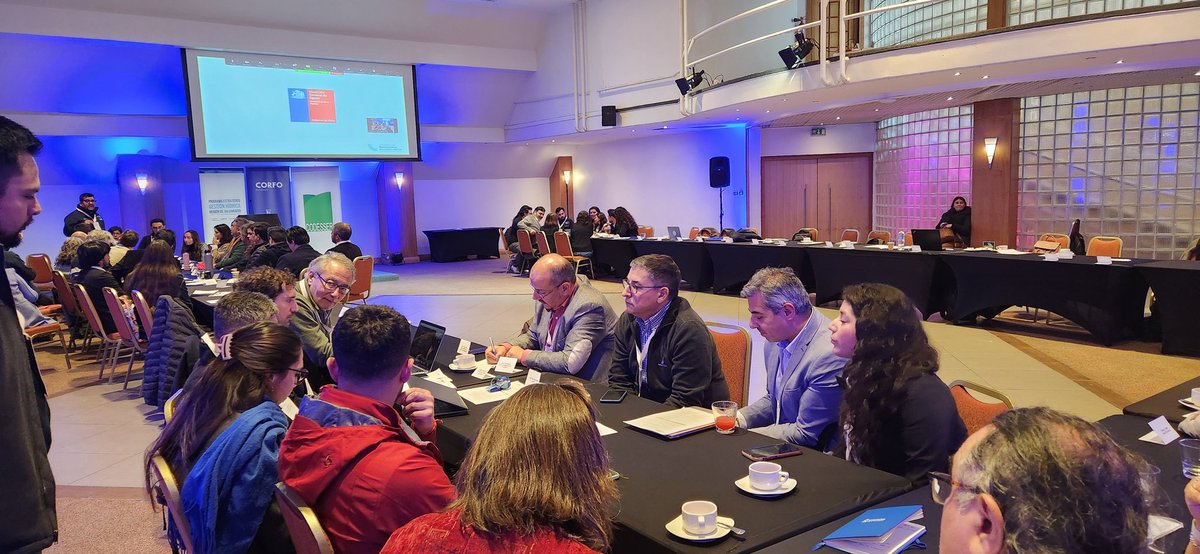 corfovalparaiso's tweet photo. Más de 60 actores vinculados a la gestión hídrica de distintas regiones del país, se reunieron en Viña del Mar en el Encuentro Benchmarking en Gestión Hídrica, donde hubo presentaciones de #Corfo, #DGA, #ODEPA y mesas de trabajo. https://t.co/lAt6guFUo1