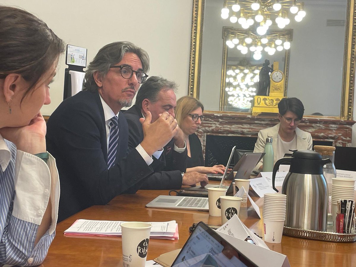 Conf_Batonniers's tweet image. Réforme de la #GardeaVue (loi du 22.04.2024) qui élargit les droits des personnes placées en GAV &amp;amp; confirme le rôle essentiel des avocats: la @Conf_Batonniers reçue ce jour par la DACG pour une réunion aux côtés du @CNBarreaux et de @Avocats_Paris @laurelinepey @pdunac @VBousardo