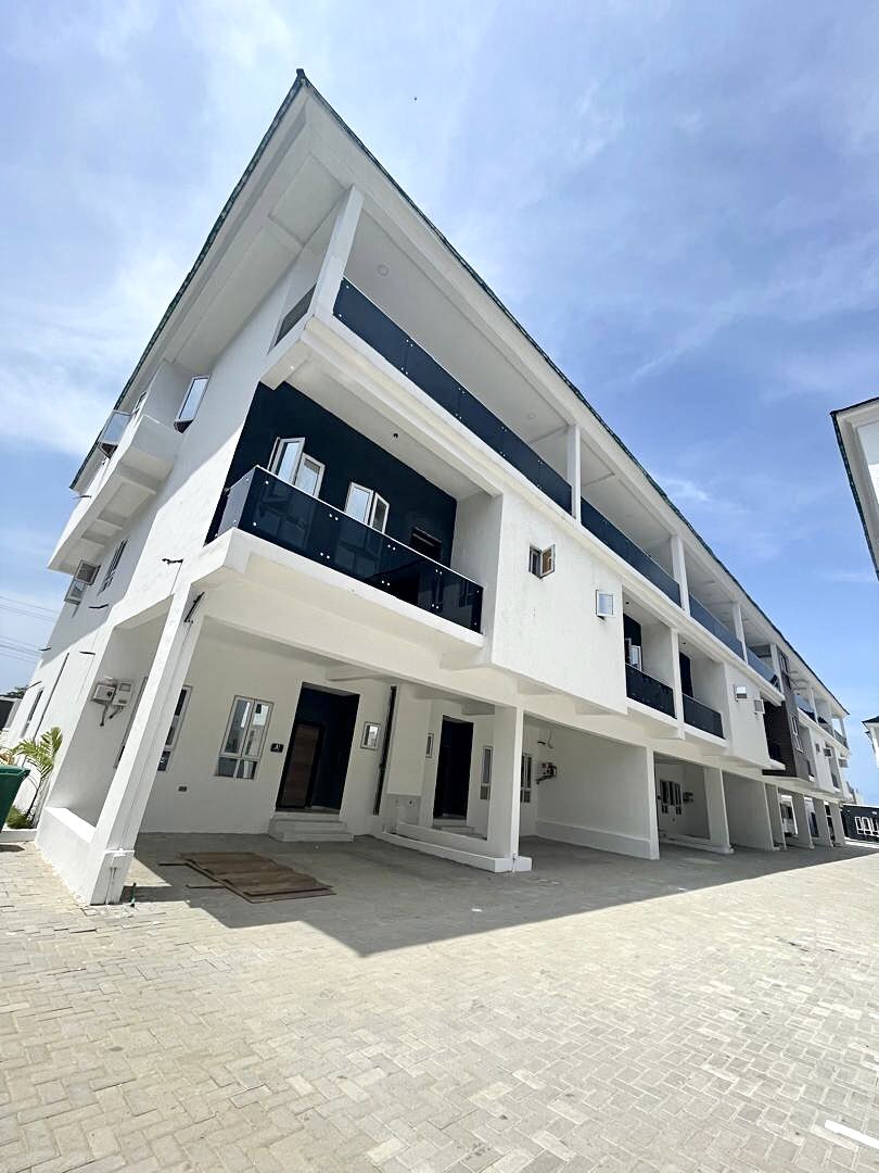 chi_daze's tweet image. Brand New; Well Finished, 3 Bedroom Terrace with a BQ, available 4 sale at Ikate, Lekki Lagos.📍

Enugu NIPOST Seyi Godswill Akpabio #Somgel #BBNaija #Chivido2024 Chivido Davido Chioma Sharon The Holy Spirit Ashmusy VeryDarkMan Wizkid Yobe Fave Super Eagles 100 SOL Sango Timeless