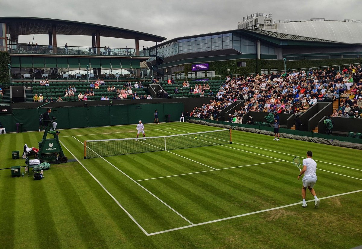 LondonFire's tweet image. This week, the Brigade continues its tradition of providing stewards at #Wimbledon. 🎾 

For nearly 60 years, firefighters, control officers, fire safety inspectors &amp;amp; other London Fire Brigade staff have given up their time to volunteer at The Championships, kicking off today.