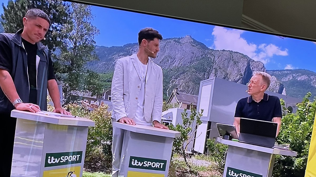 Mark T (@marklt2012) on Twitter photo Is Gary slowly shrinking <a href="/ImlachHair/">Gary Imlach's Peloton of Joy</a> like #BenjaminButton ? Is Gary slowly shrinking <a href="/ImlachHair/">Gary Imlach's Peloton of Joy</a> like #BenjaminButton ?