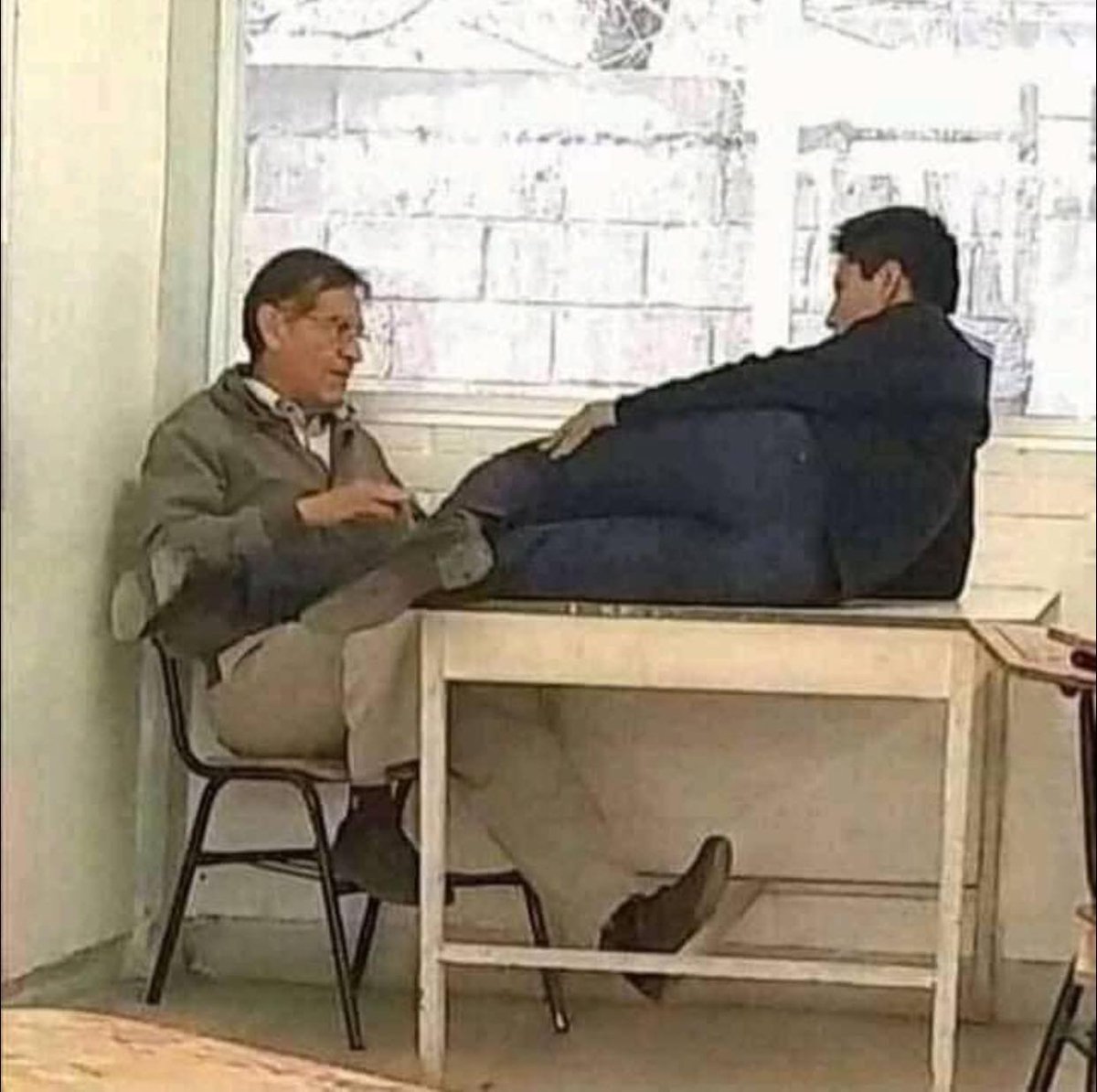 spotgabbiani's tweet image. &quot;Califíqueme como a una de sus chicas francesas&quot;