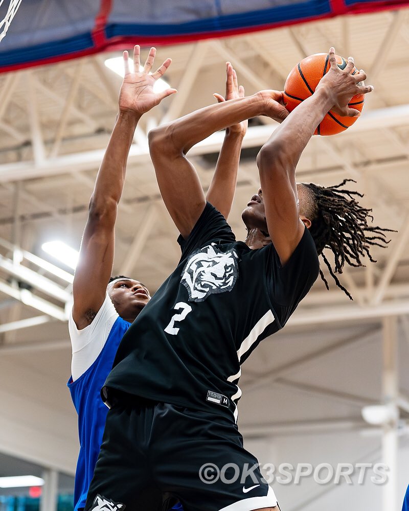 OK3Sports's tweet image. Jackson Reed in action at the @capitolhoopssl #summerleague #dmvbasketball #ok3sports