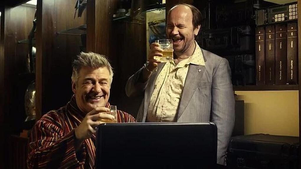 Que grande Edward Iordanescu, técnico de la mismísima Rumania, en su aparición estelar en "Torrente5: Operación Eurovegas", que papelón, crack
