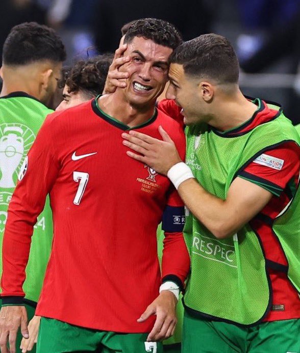 r_iit7's tweet photo. مسيرته مع المنتخب https://t.co/k9jkDgN3Gr