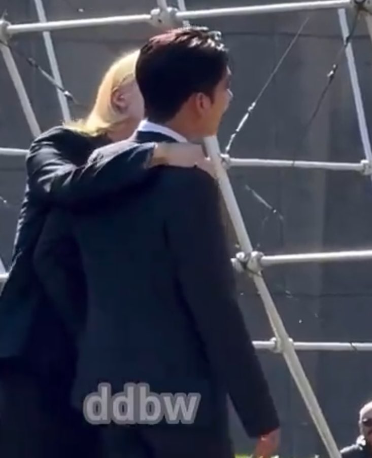 Bansusaeng705's tweet photo. 윤홍계 명작,,, 
카라님의 황태자의 첫사랑 읽을 시간입니다
https://t.co/7g2gF6KCA7 https://t.co/LsKpseekBy