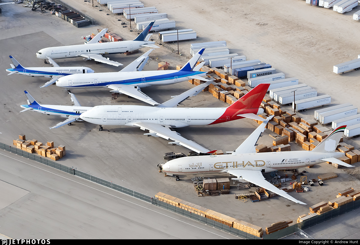JetPhotos tweet picture