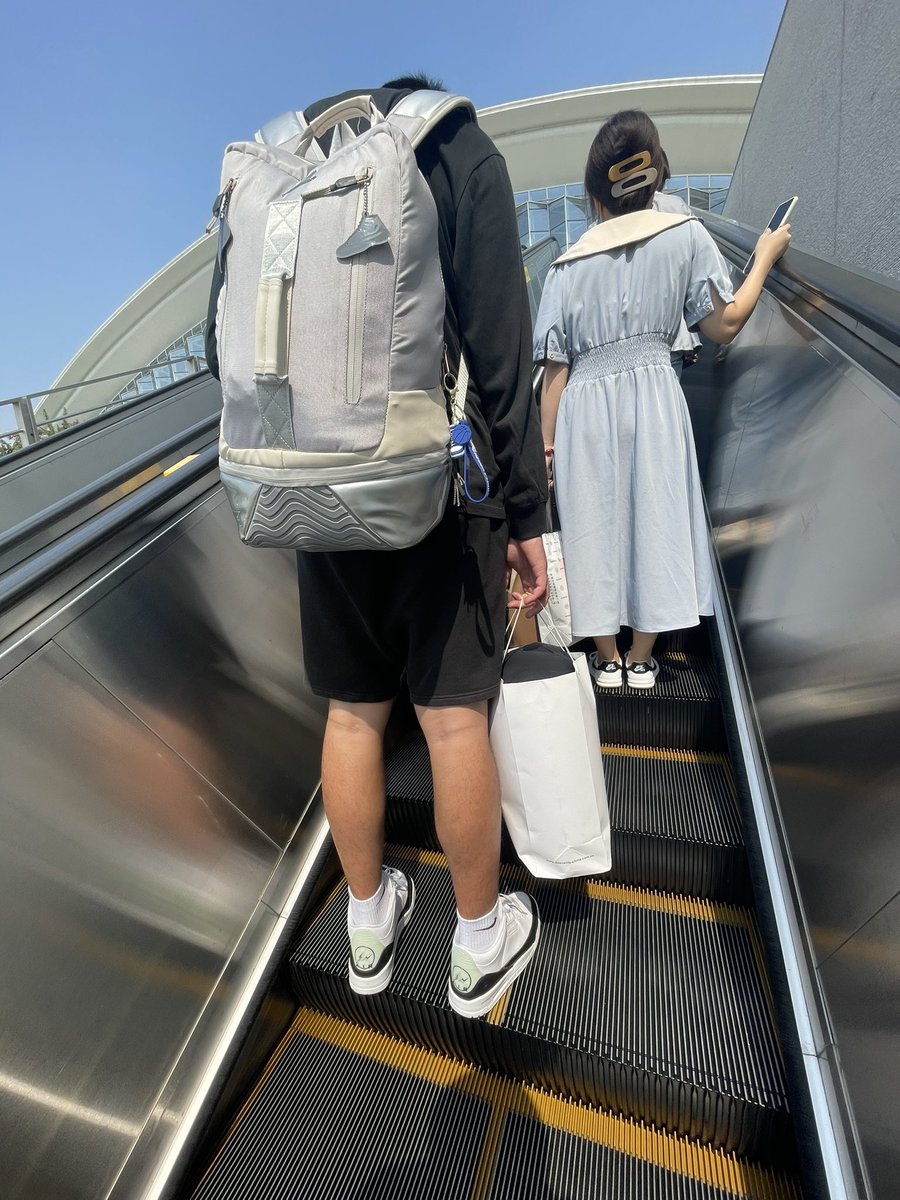 qwesszn's tweet photo. #体育生 #黑袜 #白袜 #体育生白袜 #体育生臭脚 #原味袜子 https://t.co/dia5Ord7Cw