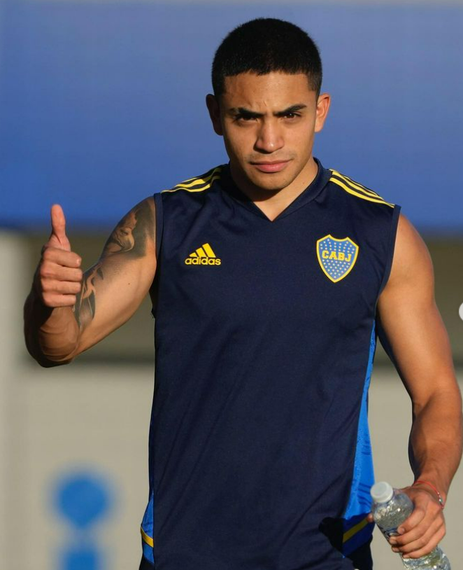 la12tuittera's tweet photo. 🚨🇦🇷La oferta a #Boca por Luca #Langoni desde New England Revolution🇺🇸 es de US$ 6.000.000 por el 70% de su pase. 

ℹ️ @ltorrestoranzo https://t.co/0qwHFrIoR4