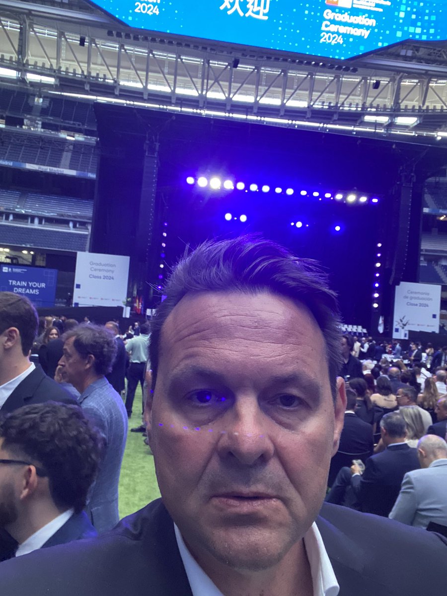 ChristianFoerg's tweet photo. #graduacioneurm24  Madrid https://t.co/Sl3M4AFsru