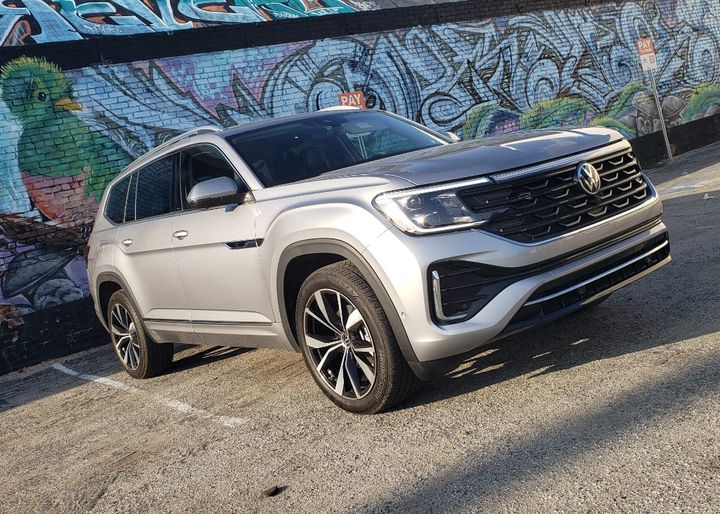 HMotorPressOrg's tweet photo. Volkswagen Atlas 2024
https://t.co/HpSFvYdkFg https://t.co/CVFrEqR1cS