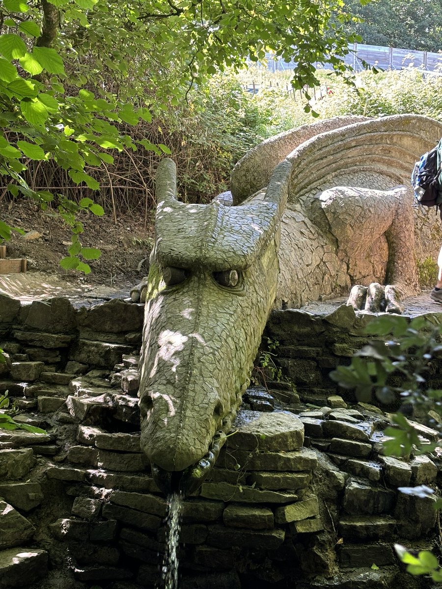 MPLeyland's tweet photo. @jowhiley @glastonbury @BBCRadio2 Finally finding the elusive stone dragon https://t.co/m4mdkaPY7y