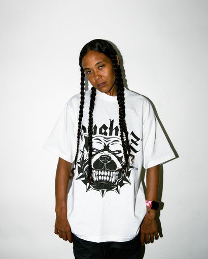 PushazLA's tweet image. In squad we trust 
New tees available now pushazla.com 
(Sizes S-XXL in stock) grab yours! 🖐🏿