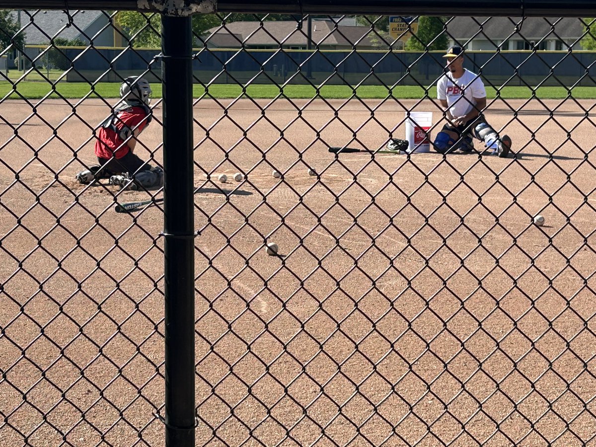 Love seeing our college guys back home working with our youth players! <a href="/devmorris2023/">Devon Morris</a> ⚡️⚾️ #ForTheA