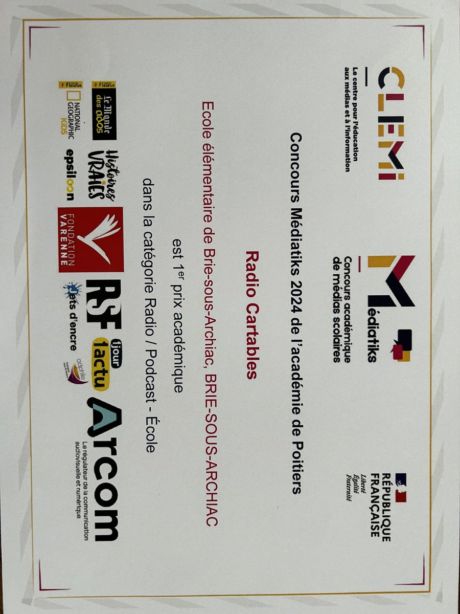 EcoleBrie17520's tweet photo. Remise de diplômes : lauréats académiques du concours Mediatiks 2024 pour notre webradio et lauréats académiques du concours Faites la Une. Bravo 👏 à tous #CLEMI https://t.co/Rc82bB5v1a