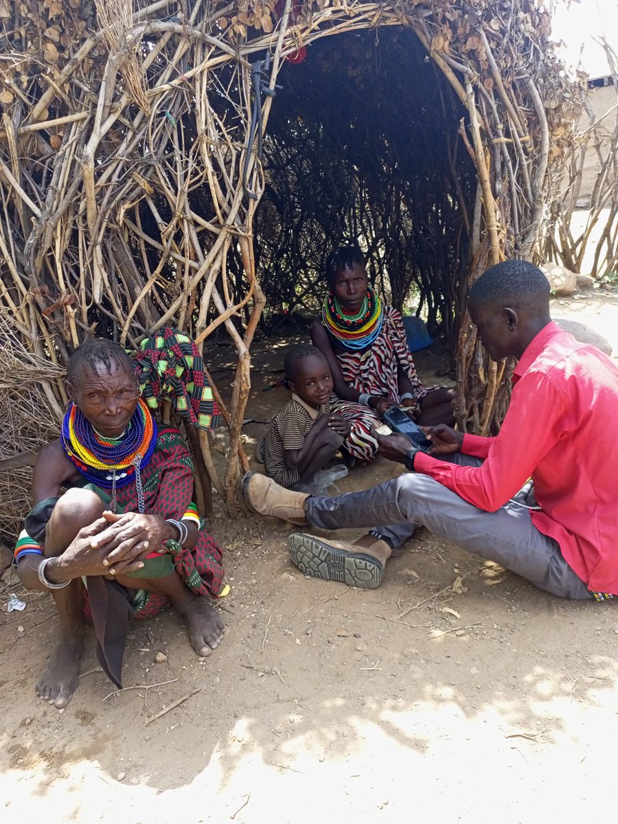 SlovakAid's tweet photo. DESERT AGRICULTURE in Kenya🇰🇪 #Turkana🆘this is also how Slovakia tries to contribute to the solution of global problems - it is much more than just aid - it is an investment in our common future on this planet - via our partner #eRko https://t.co/ZQYPUX5bmZ