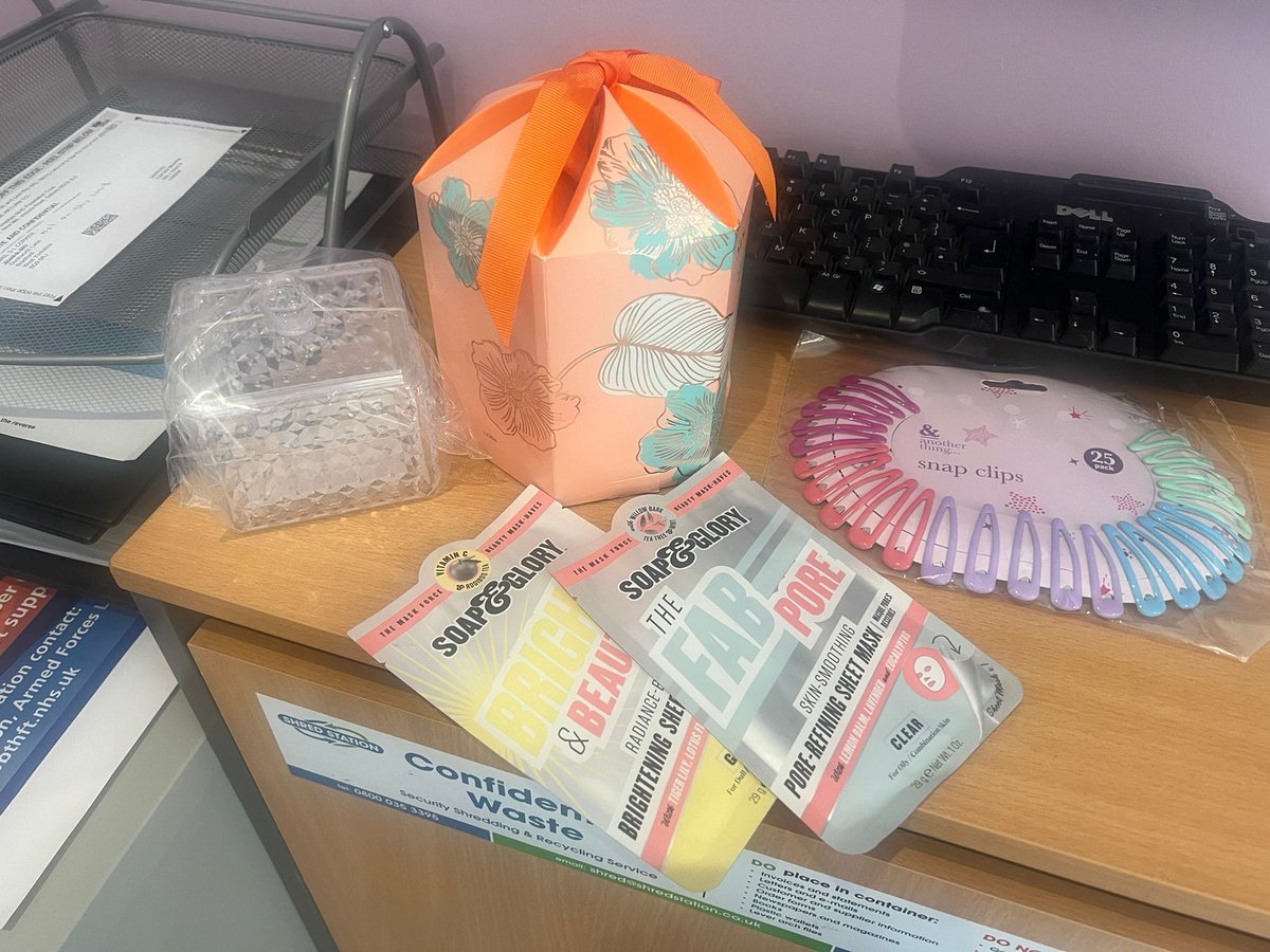 Good afternoon people of twitter! We are trying to make up a raffle box to raise funds for our rehab patients christmas pressies. Can you help? Any unwanted gifts you have at home? Bring it to ward 9 and hand to one of our friendly staff. every little bit helps