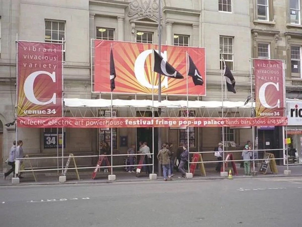 IN BED WITH MY BROTHER tweet media