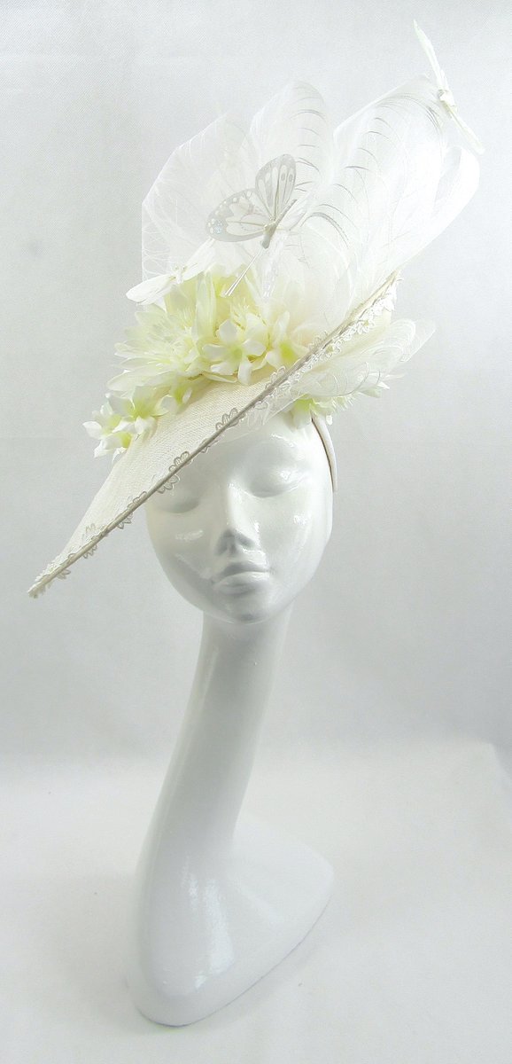 Eleda_Hats's tweet photo. New Design - A beautiful ivory sinamay hat with water lilies, butterflies &amp; patterned tulle dressing. The hat is edged with pretty lace &amp; pearl trim https://t.co/2CHnd3Bne1
#newdesign #bespokehats #designer #uniquehats #weddinghats #ivoryhat #hatforwedding #racehats #leeds #hats https://t.co/gEisbdJo1R