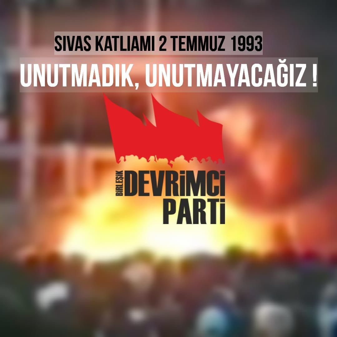"Çok balta yedi bedenlerimiz,
çiçeğimizle yere yıkıldık
onurlu dimdik, tertemiz.
ateş vurdular, demir vurdular kökümüze,
daha gür, daha uzun gelmeyi öğrettiler, gidenlerimiz..."

2 Temmuz 1993'te Sivas'ta katledilenleri saygı ve özlemle anıyoruz. Sivas'ın failleri halk önünde