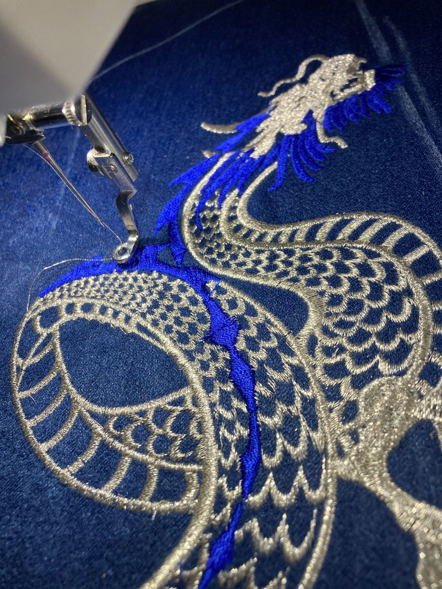 Embroidery for Xue Meng  <a href="/Manelka_hom/">Манэль Manel Енот</a> 

#erha #薛蒙 #2ha