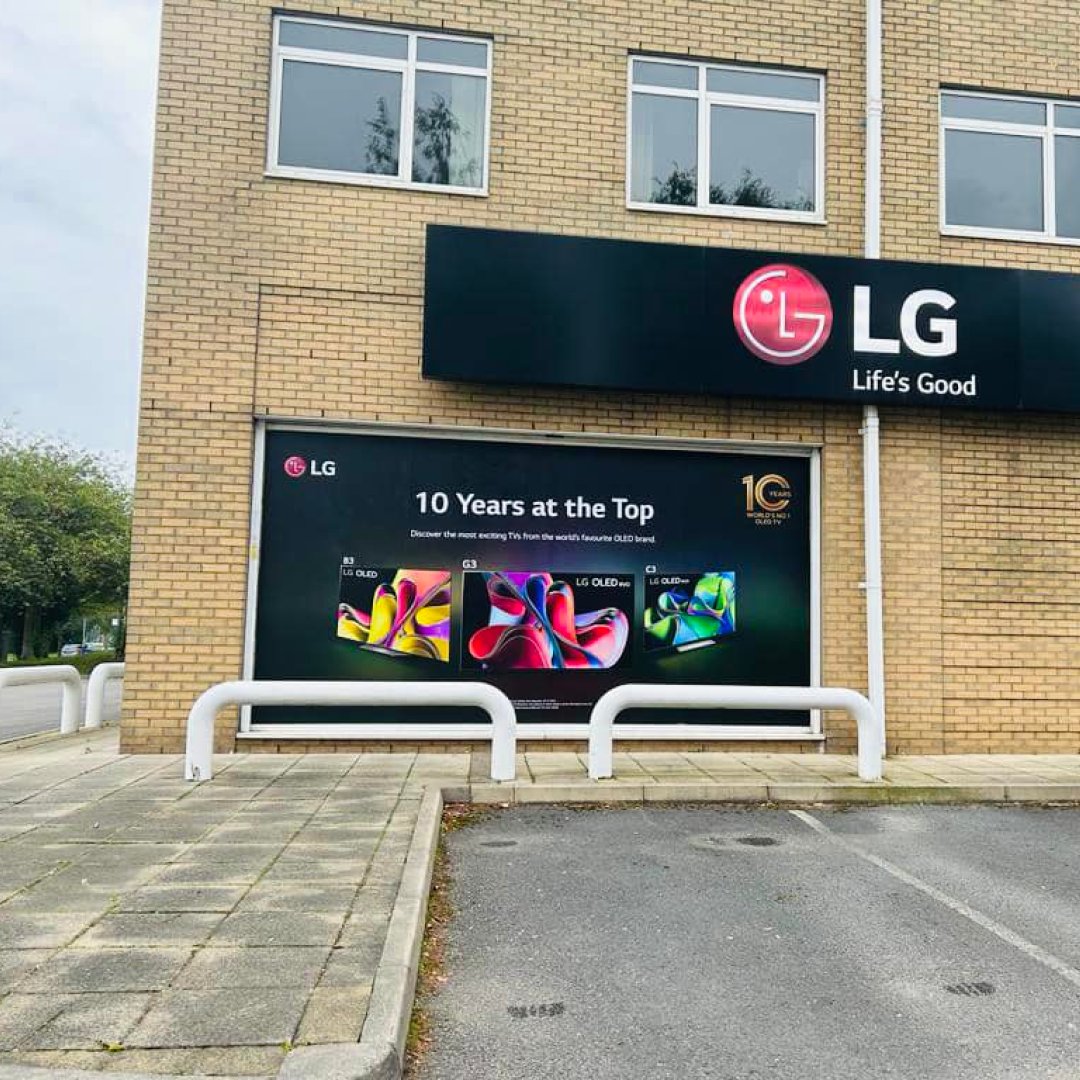 MartinDawesLTD's tweet image. Transform your home entertainment with Martin Dawes! Explore our range of top-notch TVs, audio systems, and smart home technology. Elevate your viewing and listening experience today. Visit us for the latest deals and expert advice! 📺

Shop Now 👉 martindawes.com