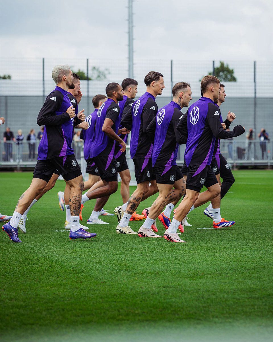 DFB_Team_EN's tweet image. Working towards Friday ⏩

#DFB #GermanFootball #GermanMNT #EURO2024

📸 DFB/ Philipp Reinhard