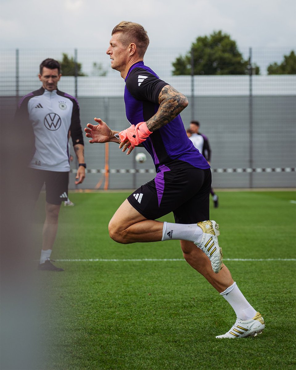 DFB_Team_EN's tweet image. Working towards Friday ⏩

#DFB #GermanFootball #GermanMNT #EURO2024

📸 DFB/ Philipp Reinhard