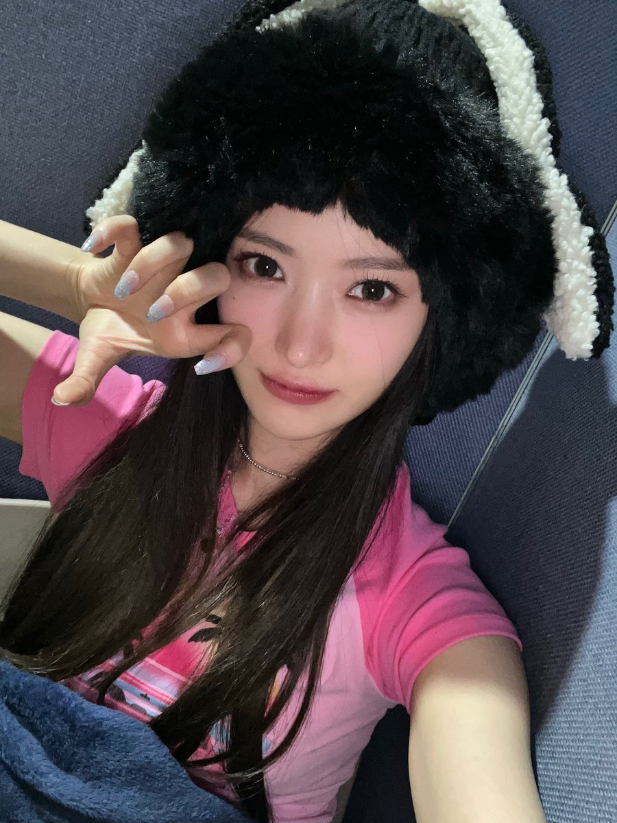 S2SEOI's tweet photo. 백토끼                                           흑토끼 https://t.co/lE7jKyG1JY