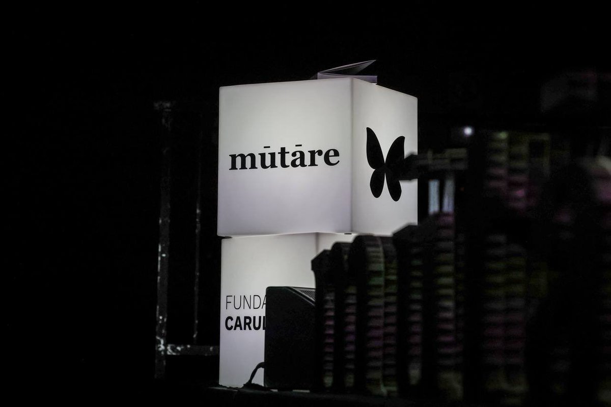 FundacioCarulla's tweet image. 🦋MUTARE PLENÀRIA🦋

🤝Un resum d’una jornada emocionant en què hem reunit, un any més, a una #comunitatMutare compromesa amb la cultura per transformar la societat

💡Hem explorat la #fórmulaMutare amb ponències, intercanvi de diàlegs i projectes transformadors plens de noves