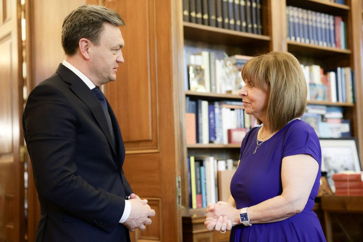 DorinRecean's tweet photo. Delighted to meet 🇬🇷@PresidencyGr Ekaterini Sakellaropoulou and thank for the support we receive for our EU path.

Having strong partners alongside Moldova encourages us to continue our reform agenda for the benefit of our citizens &amp; in order to ensure regional peace &amp; security. https://t.co/AB4SAkN22R