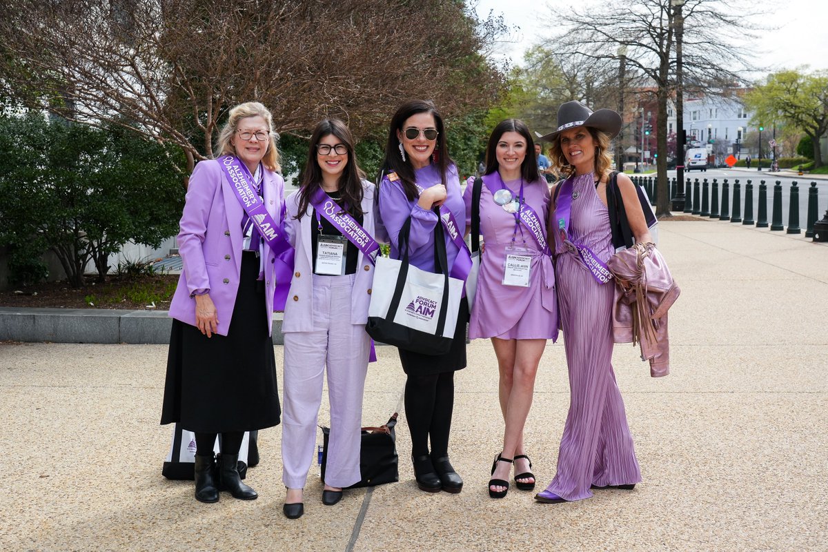 ALZIMPACT's tweet photo. You can help empower communities to ensure people living with Alzheimer’s and dementia have the care and support they deserve 💜 Tell Congress to reauthorize the #BOLDAlzheimersAct! https://t.co/lBSwfTQj2t https://t.co/qxW22B7JBA