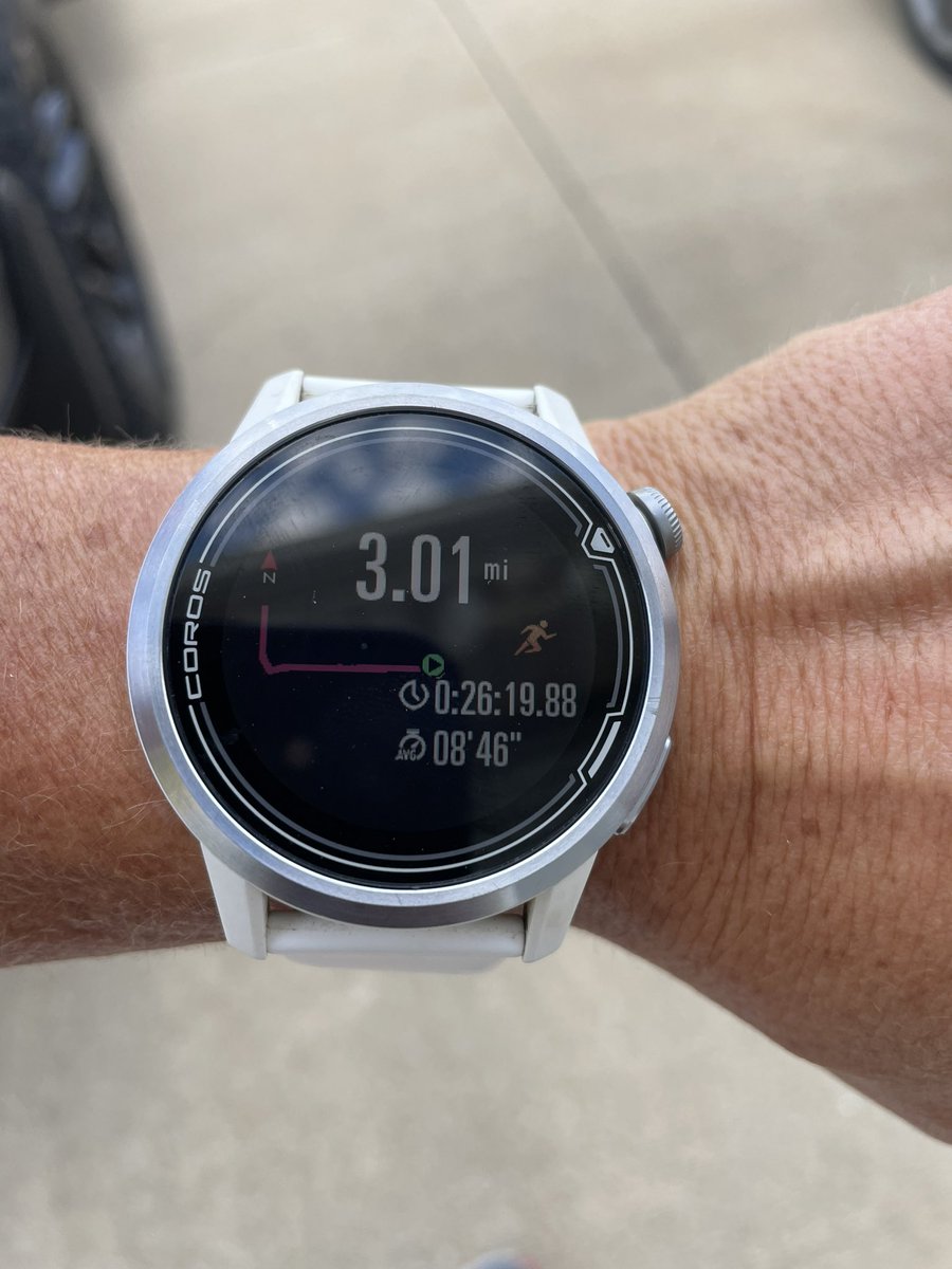 mccreah10's tweet photo. There we go!  I got moving.  5 rounds of some weights and then an easy 3.  I rolled both my ankles on yesterday mornings run (🤪). Pretty sore today so I kept it short.  Have a great day! #Fitleaders 👊🏻😊 https://t.co/dsm4RzOril
