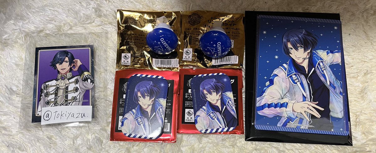 tokiyazu's tweet photo. 【交換】うたプリ ST☆RISH LIVE STAR TREASURE  ムーンシャイン スタトレ スタリ単独 リングライト 缶バッジ ブロマイド

(譲)真斗
(求)うちわ　トキヤ

ムーンシャイン両日手渡しor郵送。
差額支払い可能。
異種の為、難しいと思いますがお気軽にお声がけください💐 https://t.co/we3mB8t1iW
