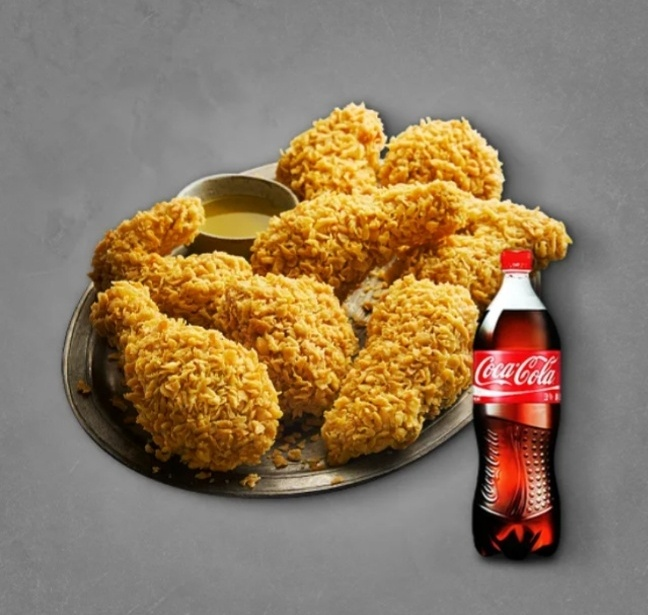 hwiwol_03's tweet image. [RT❤]
안녕하세요! 작화를 맡은 &amp;lt;남편을 잘못 키워 버렸다&amp;gt; 웹툰이 런칭되었습니다❣

매주 금요일 카카오페이지 / 카카오웹툰에서 레베르티샤와 카이어스의 이야기를 만나볼 수 있습니다!
많은 관심 부탁드립니다!❤
page.kakao.com/content/643269…

RT추첨해 치킨 기브티콘을 보내드립니다! (~7/12)