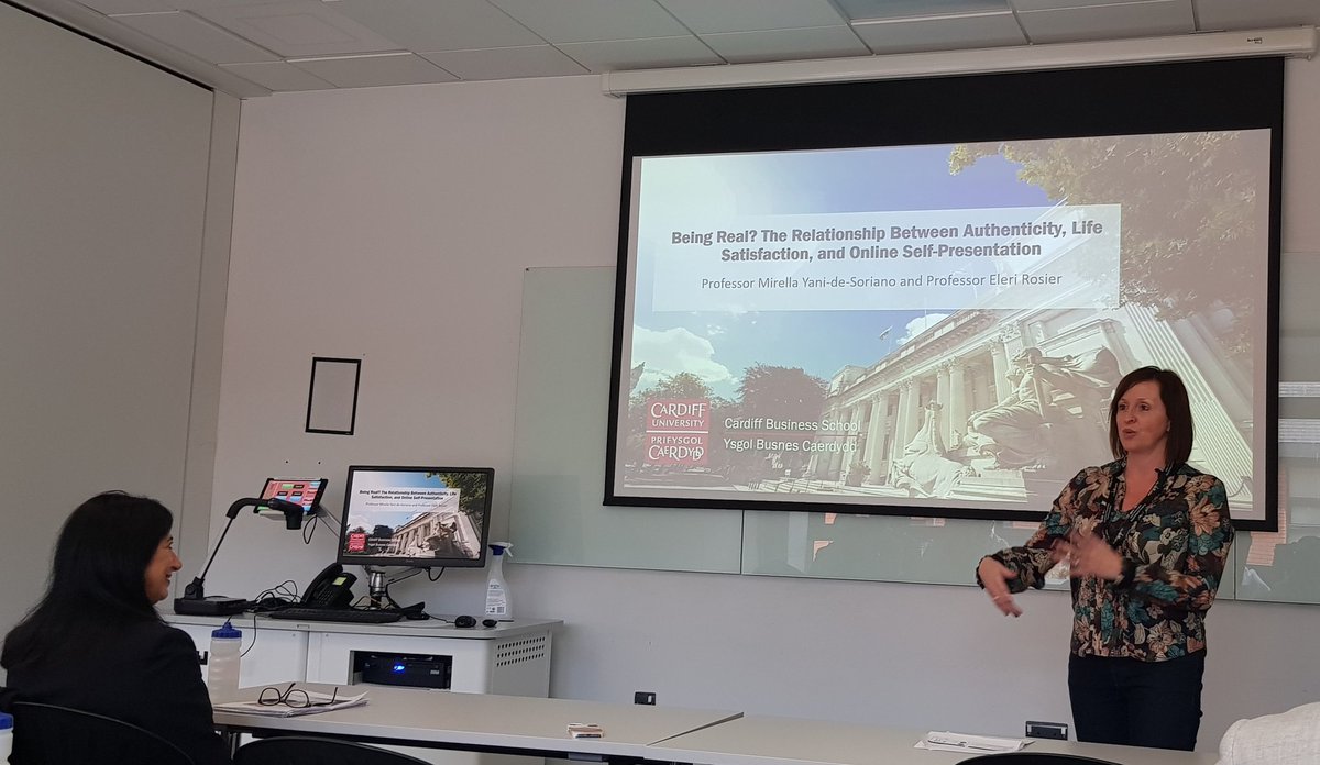 🎓 Authenticity is related to life satisfaction showing a strong link between authenticity and well-being!

Great presentation from <a href="/ProfEleriRosier/">Prof Eleri Rosier</a> and Prof Mirella Yani-De-Soriano 👏 <a href="/cardiffbusiness/">Cardiff Business School</a> #acadmarketing2024